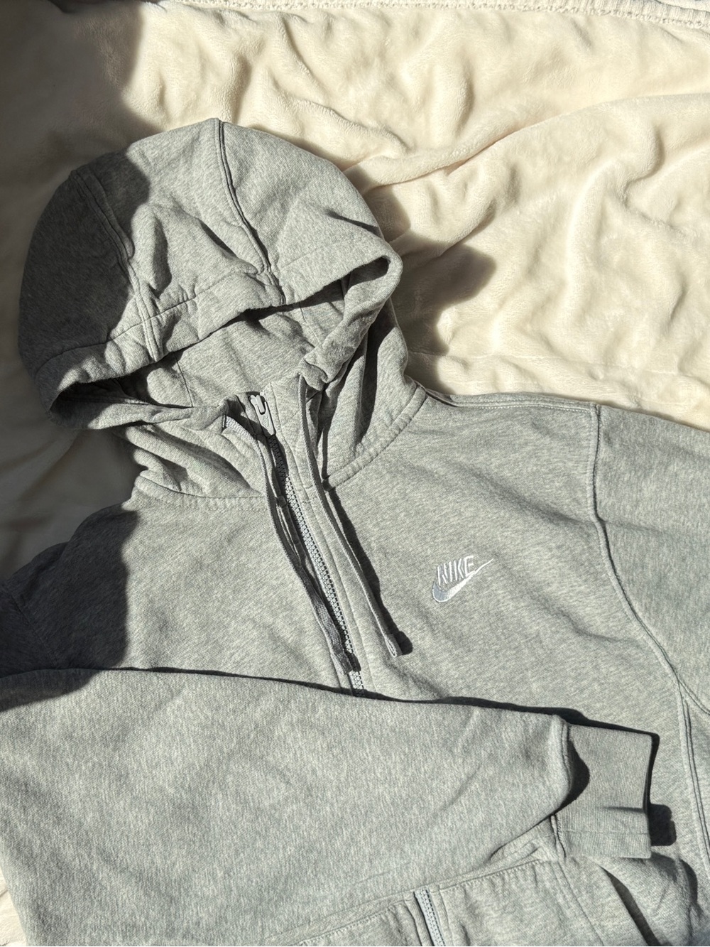 Nike Light Gray Full-Zip Hooded Sweatshirt